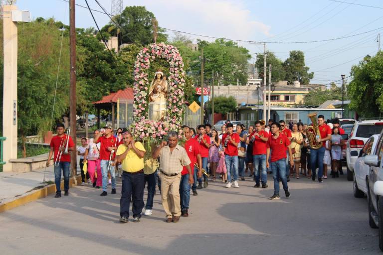 Celebran a la Virgen del Carmen en Rosario