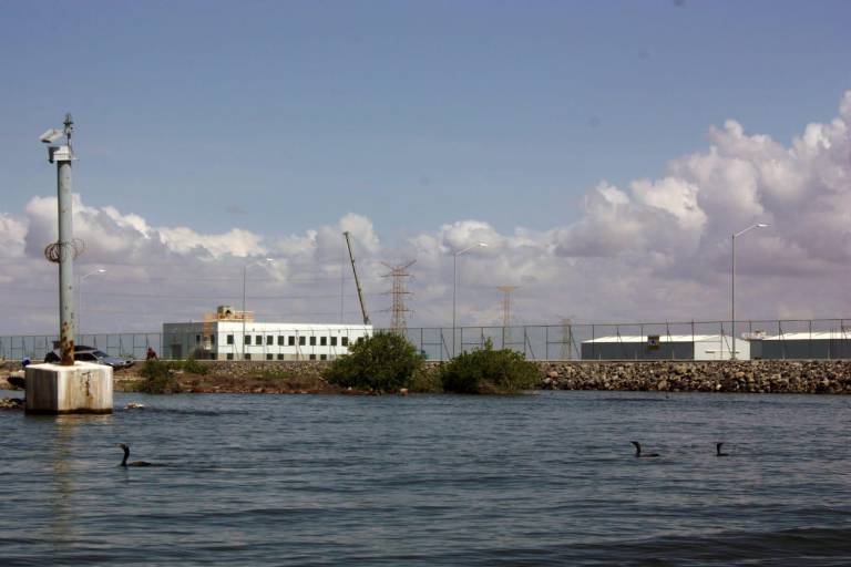 Se posiciona Vargas Landeros como impulsor de la planta de amoniaco de Topolobampo