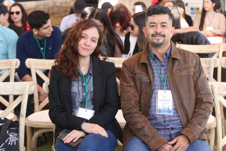 Asisten al Primer Encuentro de Biología ‘Observando Ciencia’