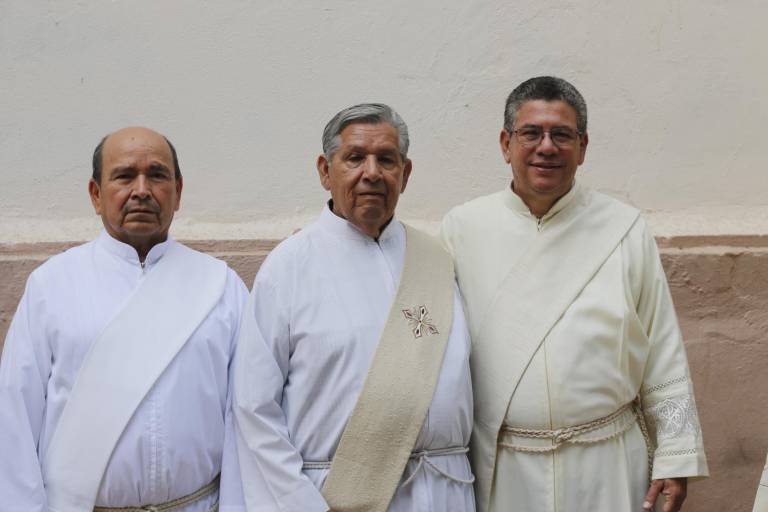 Celebra la iglesia su Misa Crismal