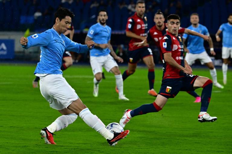 Génova saca un triunfo de oro en el Olímpico ante Lazio con Johan Vásquez en cancha