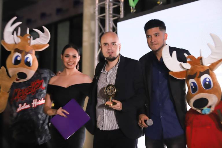 Llega al puerto Punto Laguna Towers &amp; Mall