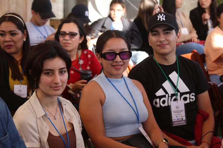 Asisten al Primer Encuentro de Biología ‘Observando Ciencia’