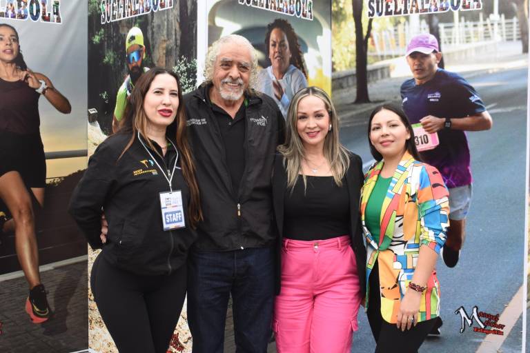 Acuden sinaloenses por su kit de corredor para el Maratón Internacional de Culiacán