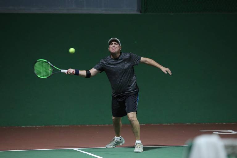 Se viven altas emociones con la Copa Carnaval de tenis del Cachoras
