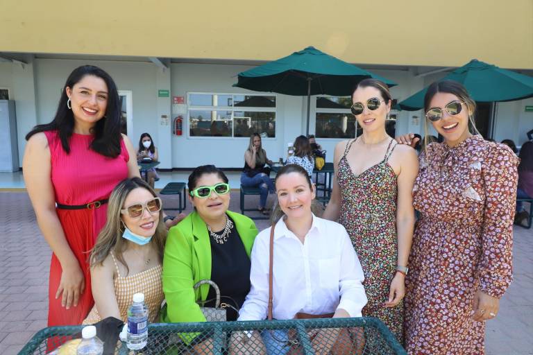 Colegio Andes y Bachillerato Anáhuac celebra con misa a la mujer más especial de la familia