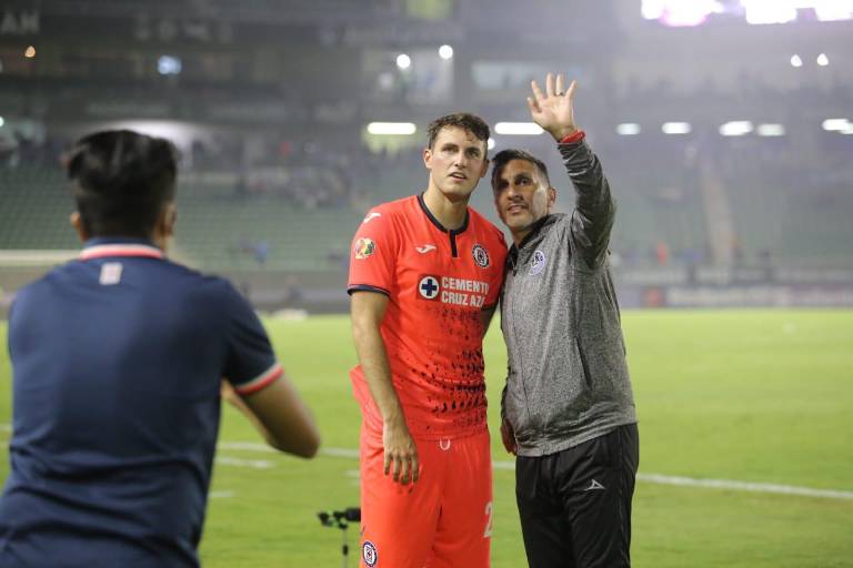 Duelo padre vs hijo: Chaco y Santiago Giménez se enfrentan en el Kraken por primera vez