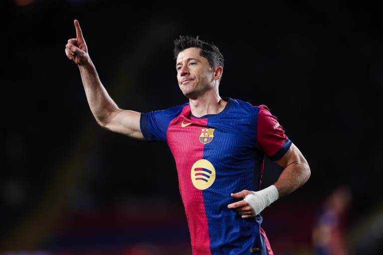 Barcelona arrolla al Valencia 7-1 y recupera la confianza