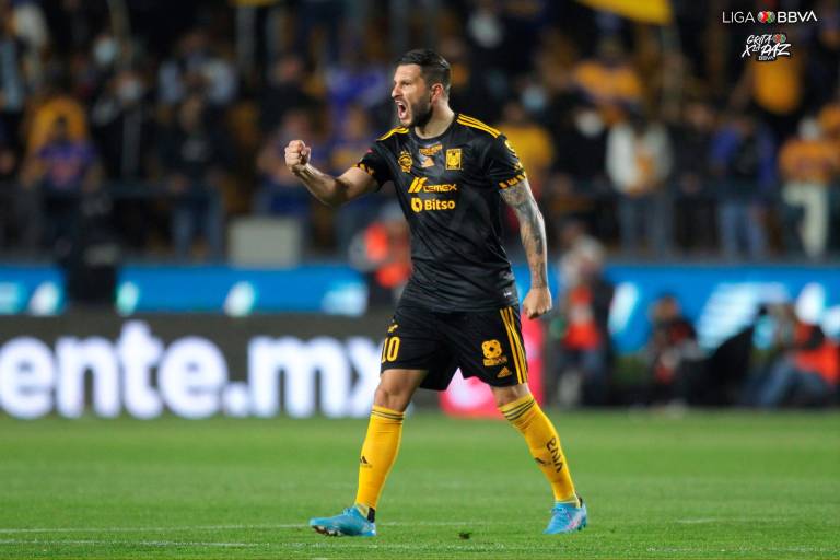 ¡Santas alianzas! Tigres juega ante Cruz Azul con uniforme inspirado en Batman