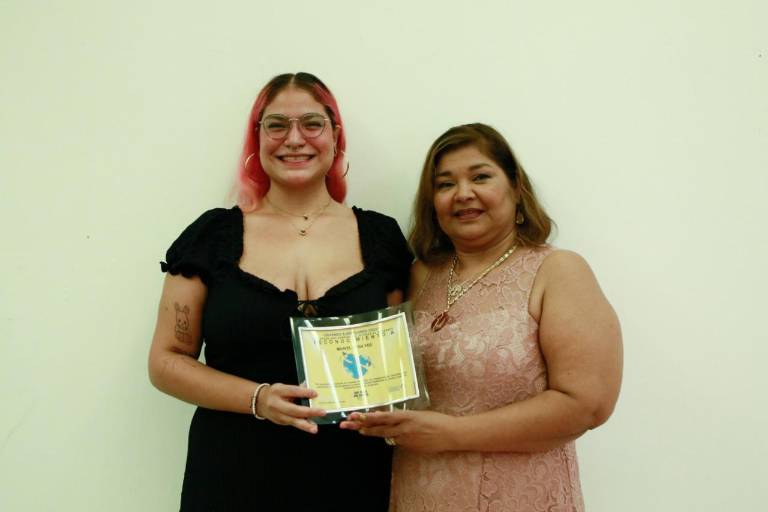 Premia el ISJU a 27 jóvenes destacados y activistas sociales