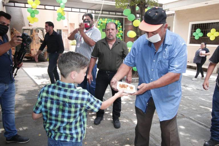 Joel celebra sus 9 años en comedor comunitario de Culiacán donde da apoyo