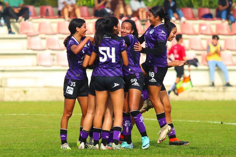 Mazatlán Femenil Sub 19 defiende bien su territorio ante Santos