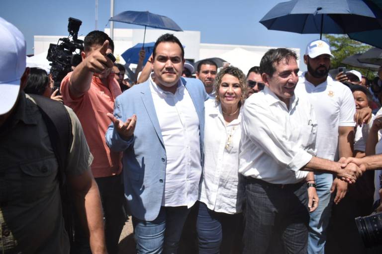 Presuntas negociaciones ilícitas, lo que puso a Héctor Cuén Díaz ante a un Juez