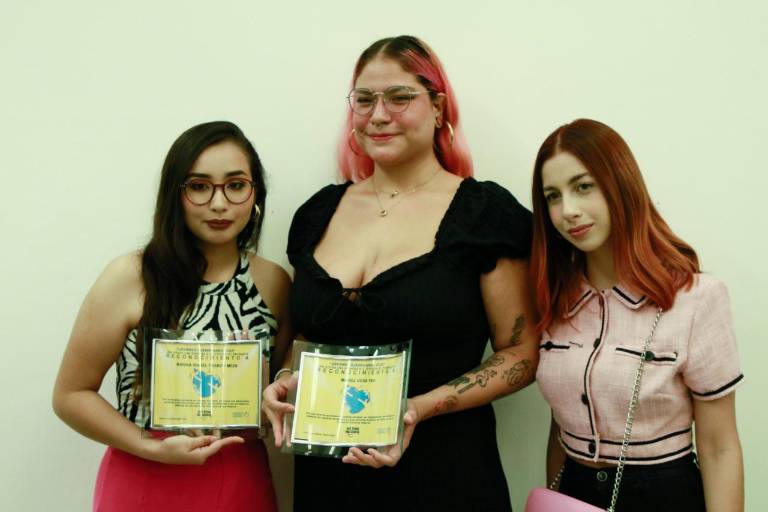 Premia el ISJU a 27 jóvenes destacados y activistas sociales