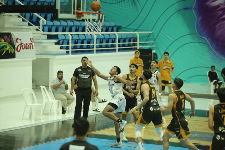 Piratas Basketball vuelve a sucumbir ante Frayles y su racha negativa no cesa