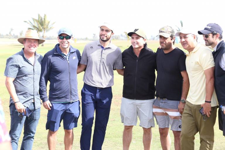 Álvaro Ortiz es el campeón del Abierto Mexicano de Golf de Mazatlán