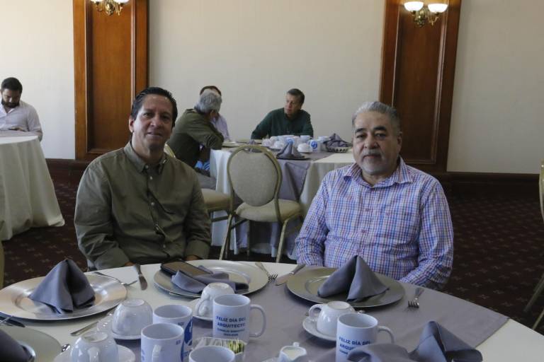 Con una charla desayuno celebran su día los arquitectos de Culiacán
