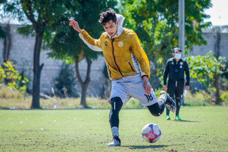 Dorados de Sinaloa se mete al Miguel Alemán Valdés de Celaya en busca de la victoria