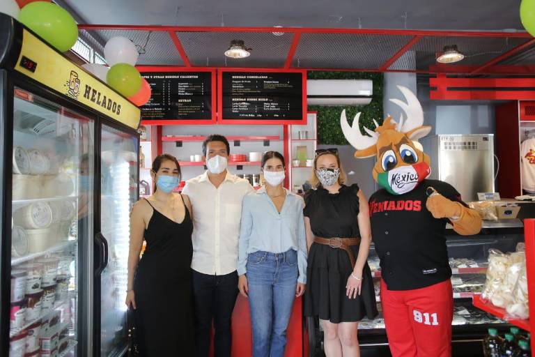 Inauguran la tercera sucursal de la tienda Venados Market