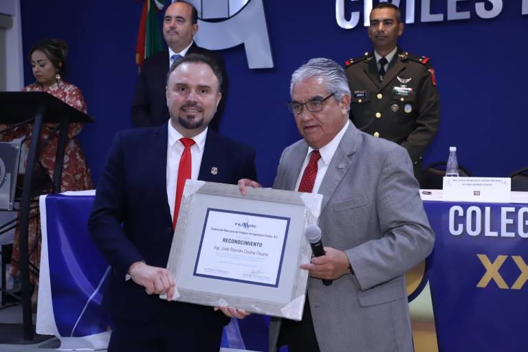 Asume presidencia de Colegio de Ingenieros Civiles