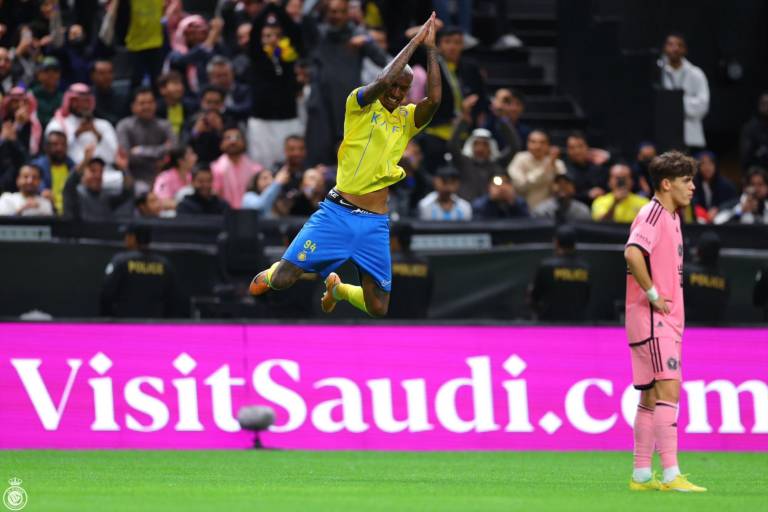 El Al Nassr de Cristiano Ronaldo golea al Inter Miami de Messi