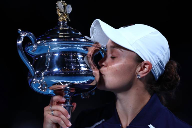 Ashleigh Barty triunfa y se convierte en la primera campeona local del Abierto de Australia desde 1978