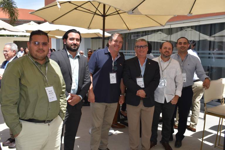 Realiza el IPADE su Encuentro Regional de Egresados, y así fortalecer su comunidad