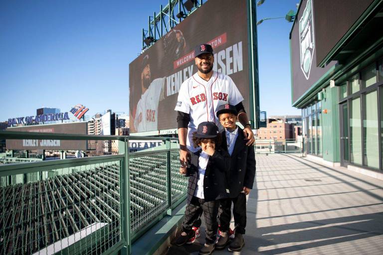 Se trata de ganar aquí: Kenley Jansen, al ser presentado en Boston