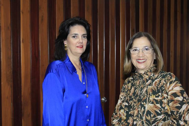 Música, tientos, zapateado y olé, por Chepina Guerra