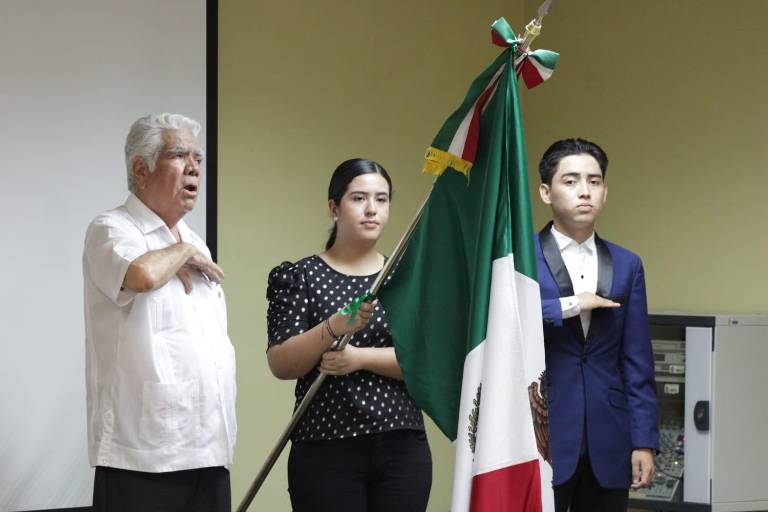 Claudio Medina se compromete a trabajar en pro del Club Leo Culiacán