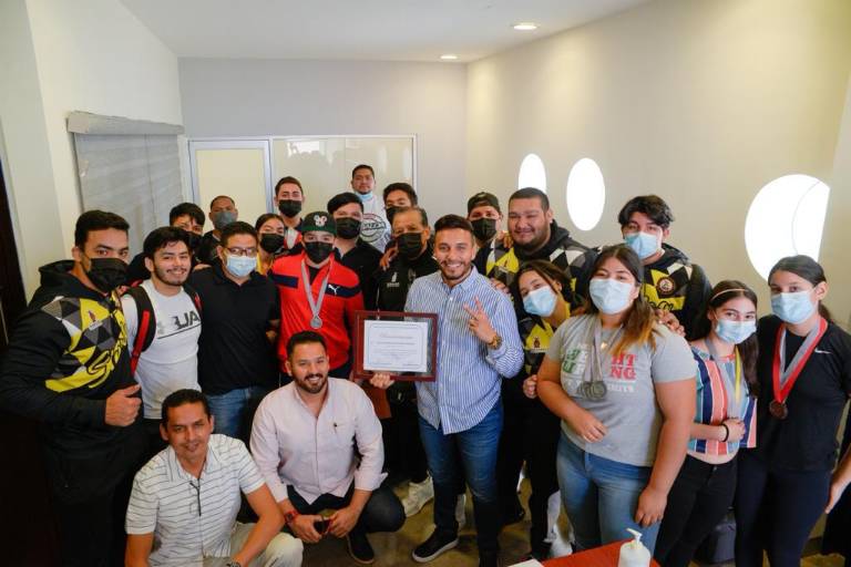 Sinaloa brilla en Campeonato Nacional Del Pavo de Levantamiento de Pesas