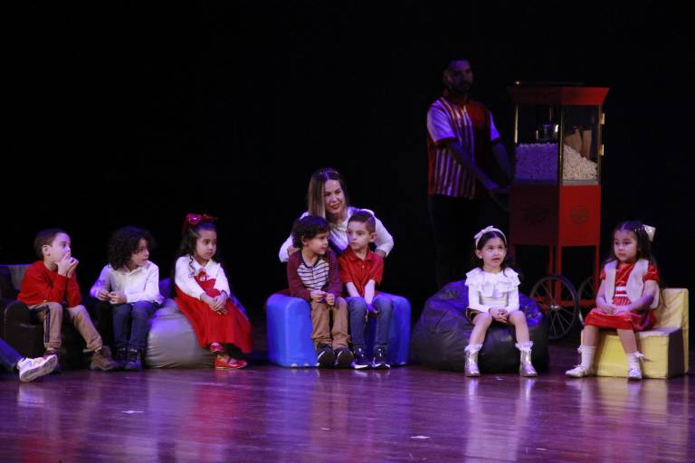 Reflexionan alumnos del Sebec en torno a la pandemia en la Expo Macro 2023