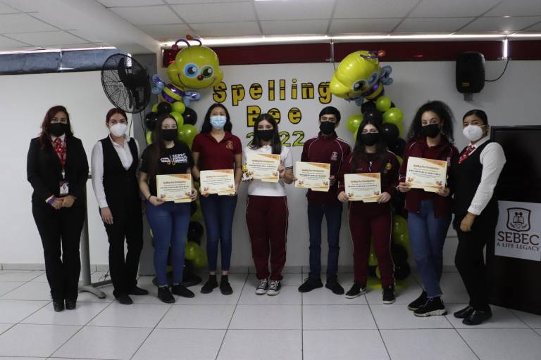 Muestran su talento en el Spelling Bee en el Colegio Sebec