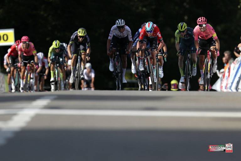 Isaac del Toro fuera del top 10, pero sigue en la pelea por la Vuelta a Burgos