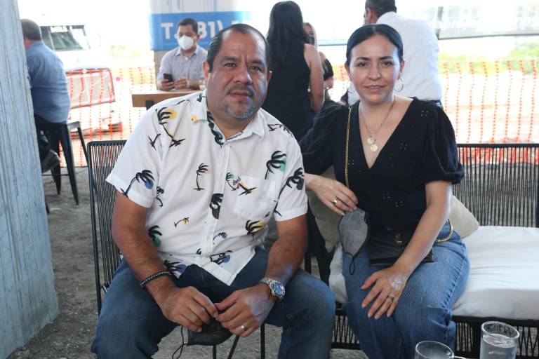 Colocan primera piedra de la segunda etapa de Punto Laguna en Mazatlán