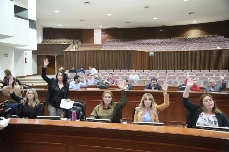 Hasta 6 años de cárcel por violencia digital contra mujeres en Sinaloa