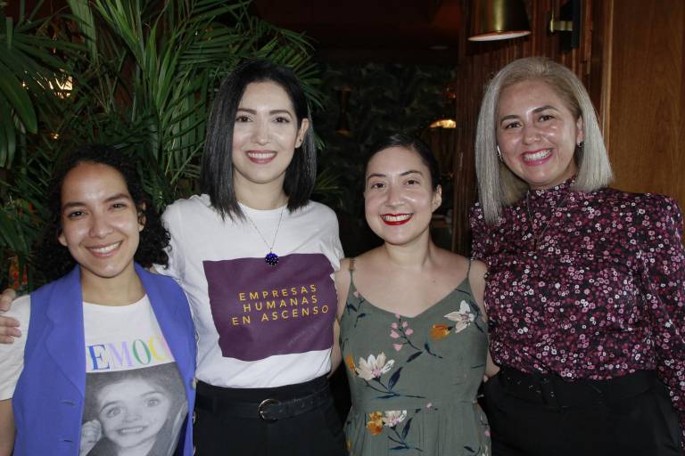 Comparten su experiencia como empresarios