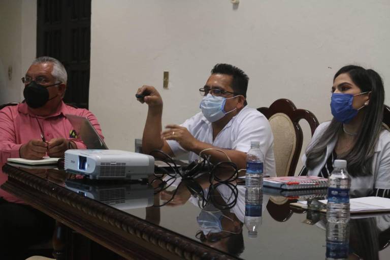 Rosario refuerza combate al dengue