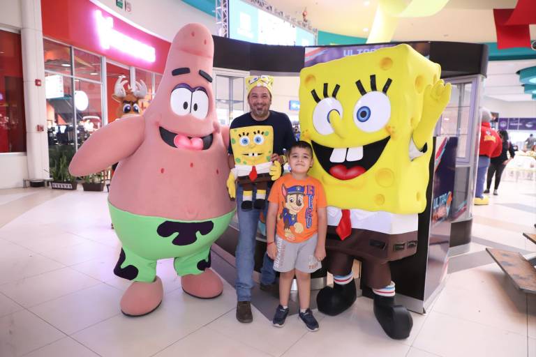 Visita Mazatlán Kai Martínez, la voz oficial de la primera temporada de ‘Bob Esponja’