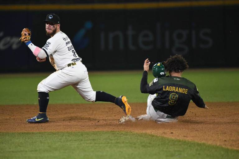 Se empareja serie en Guasave con reñido juego ante Cañeros