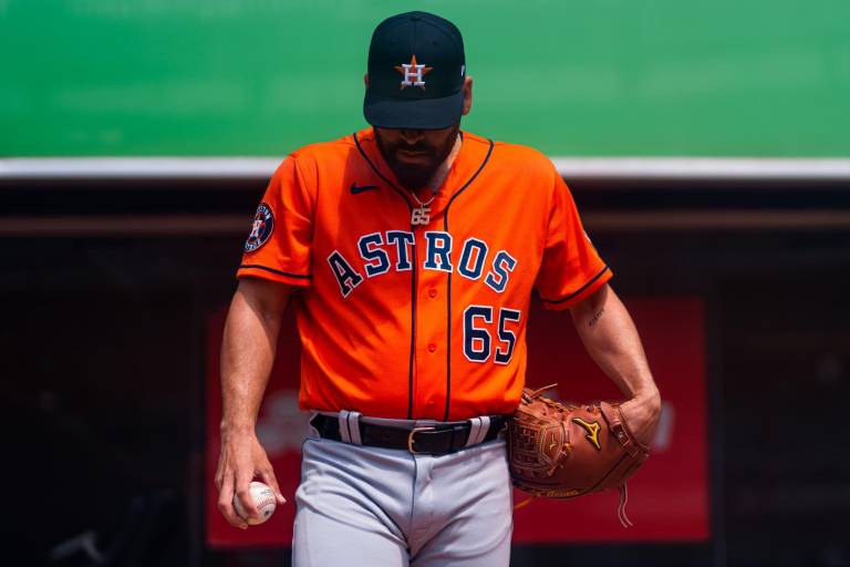 Colapsa José Urquidy en su regreso a las Mayores