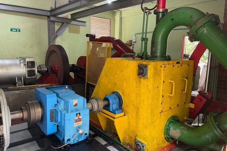 $!La planta hidroeléctrica de Palmor tiene equipos que son operados y mantenidos por la misma población.