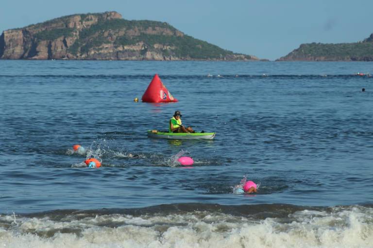 Invita Comité de Natación a su Tercia de Nados Nocturnos Verano 2024