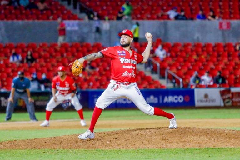 Relevo de Venados de Mazatlán luce en la pelota veraniega