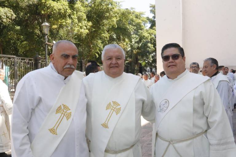 Celebran Sacerdotes de la Diócesis de Culiacán la Misa Crismal