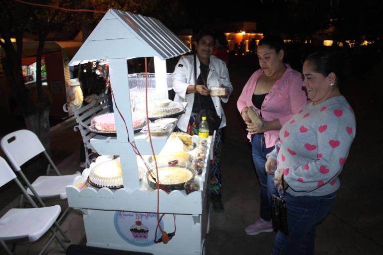 Comerciantes se esfuerzan para reactivar la plazuela Gabriel Leyva en El Rosario