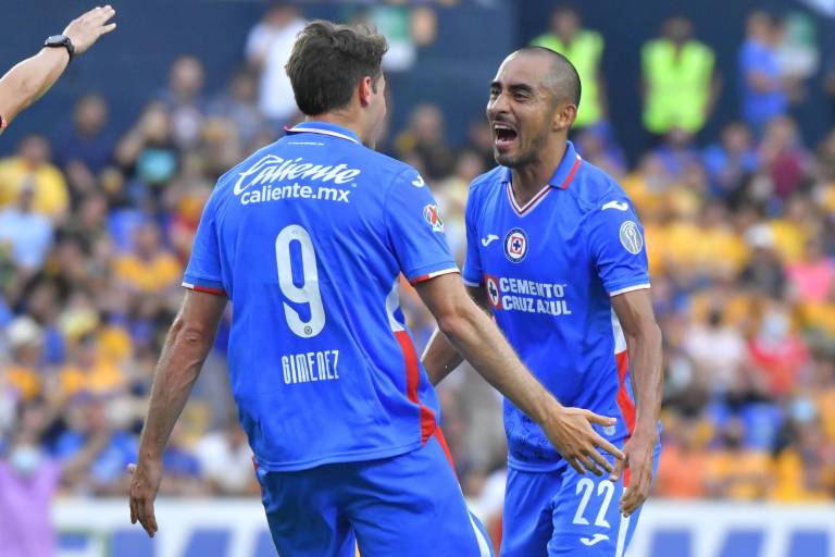 Cruz Azul saca agónico triunfo ante Tigres gracias a un penalti