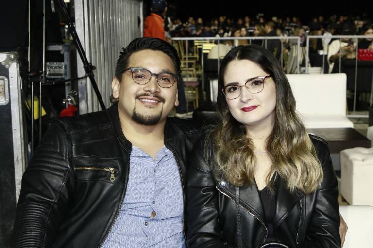 Cantan y bailan sinaloenses junto a Christian Nodal en su concierto en Culiacán