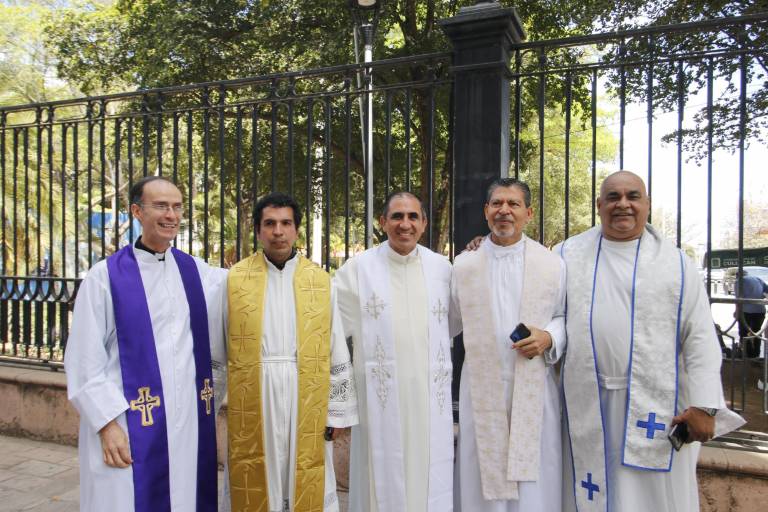 Celebra la iglesia su Misa Crismal