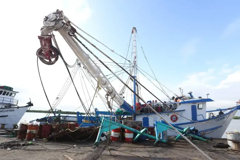‘Sin incidentes mayores’, reporta Capitanía de Puerto de Mazatlán ante el regreso de barcos camaroneros por periodo vacacional